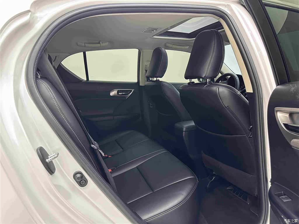 Lexus CT, 2017 21