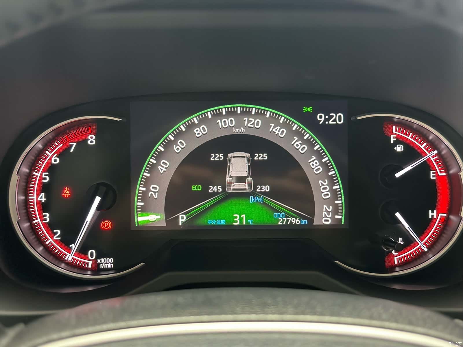 Toyota RAV4, 2022 11