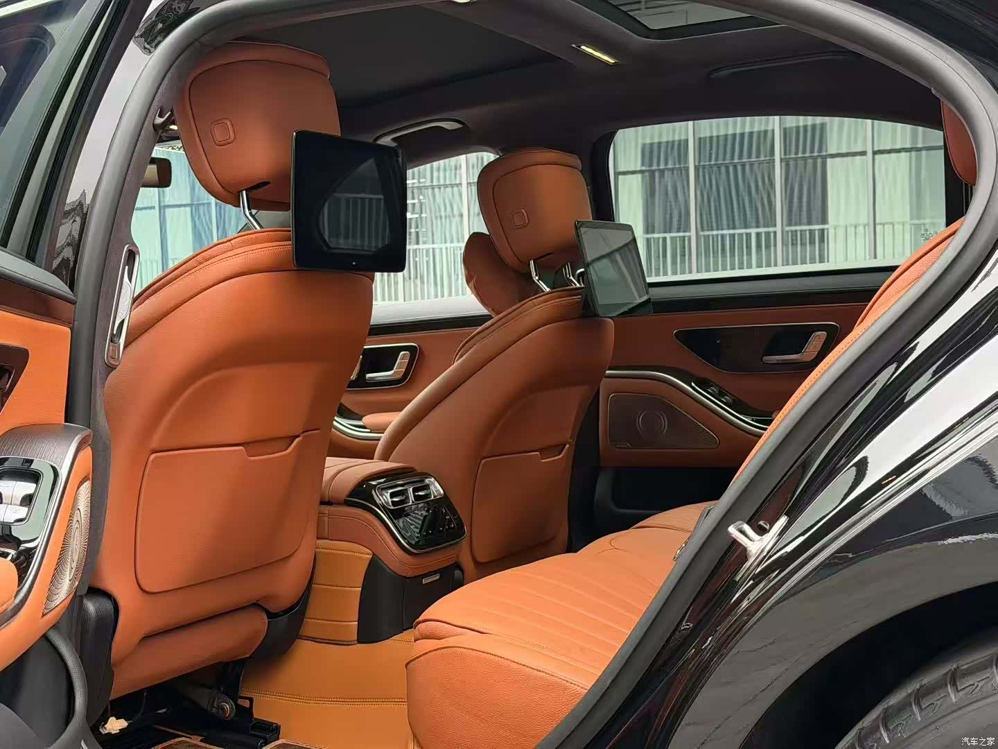 Mercedes-Benz S-Class, 2023 6