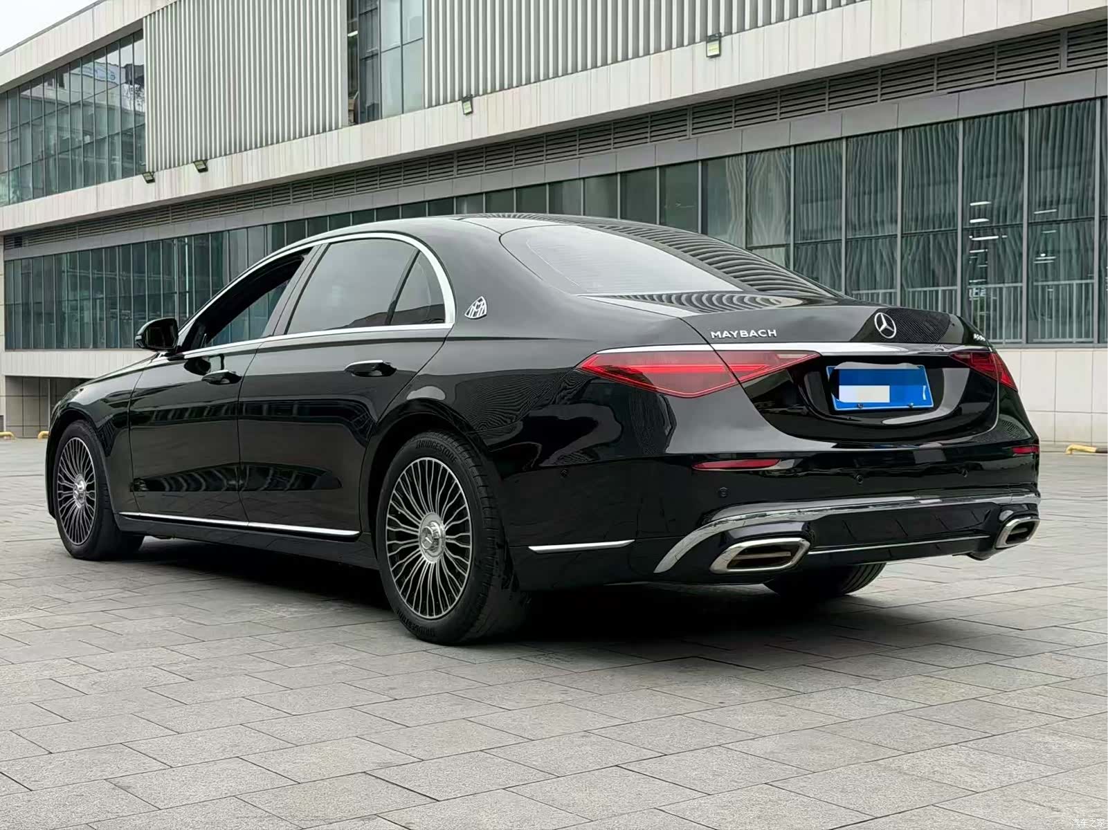 Mercedes-Benz S-Class, 2023 9