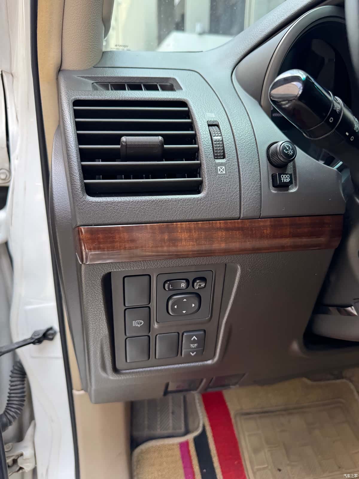 Toyota Prado, 2011 10