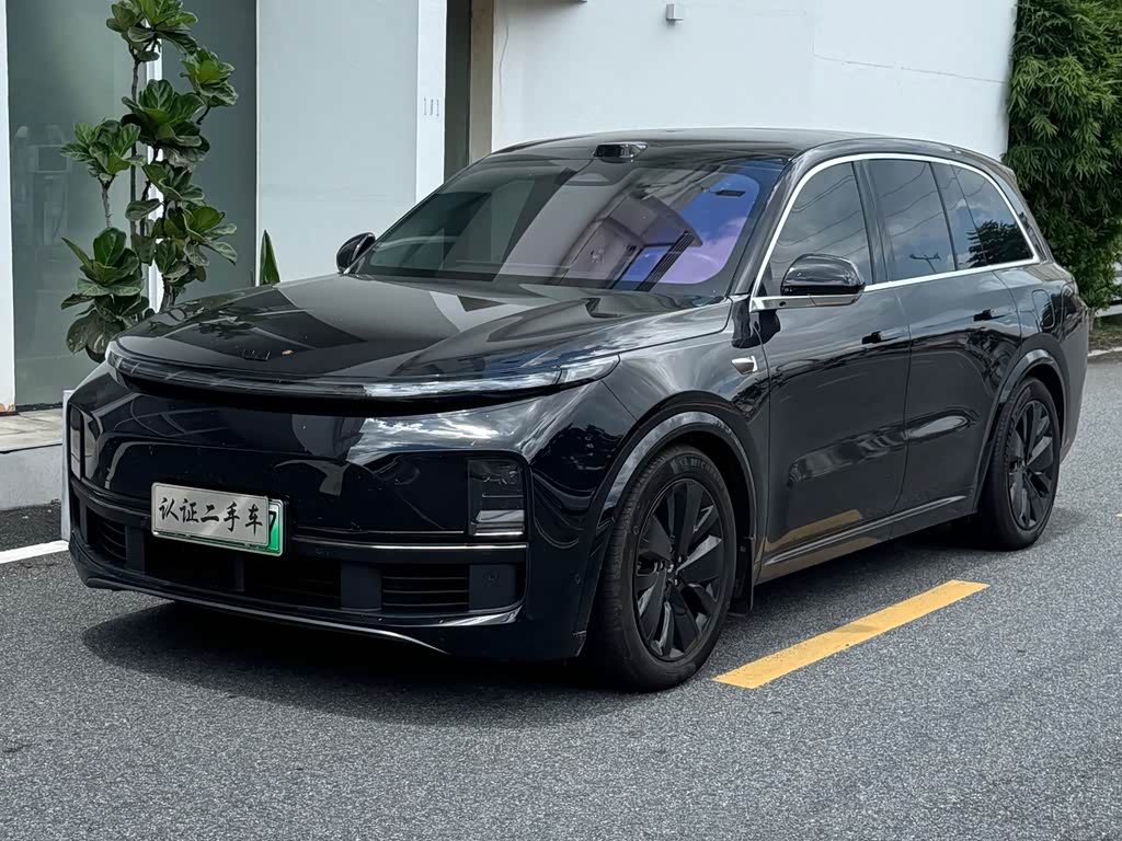 Li Auto L8