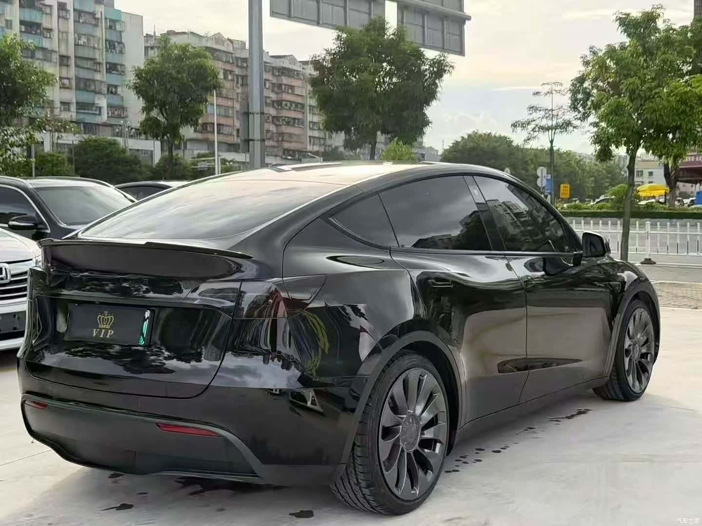 Tesla Model Y, 2022 6