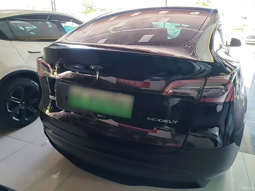 Tesla Model Y, 2022 6