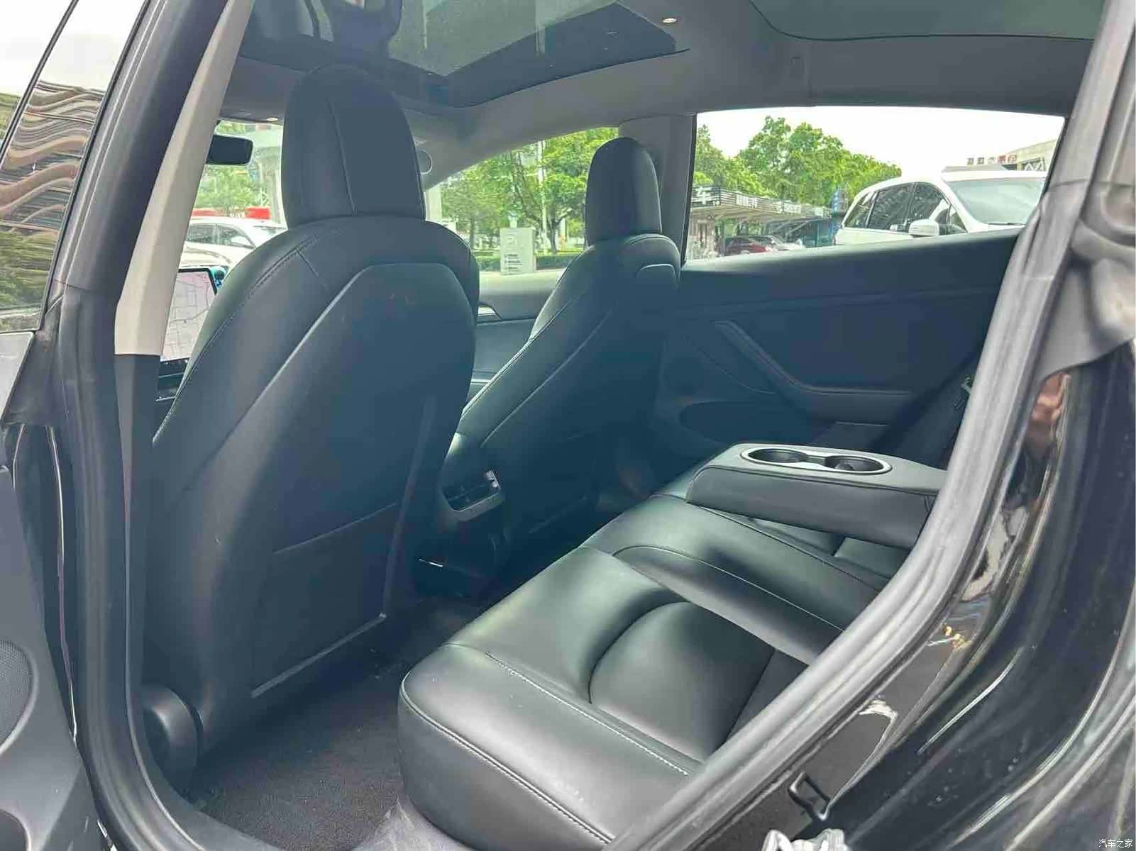 Tesla Model 3, 2021 все фото