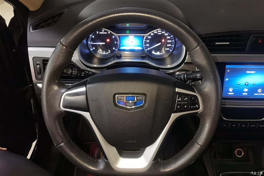 Geely Emgrand, 2018 15