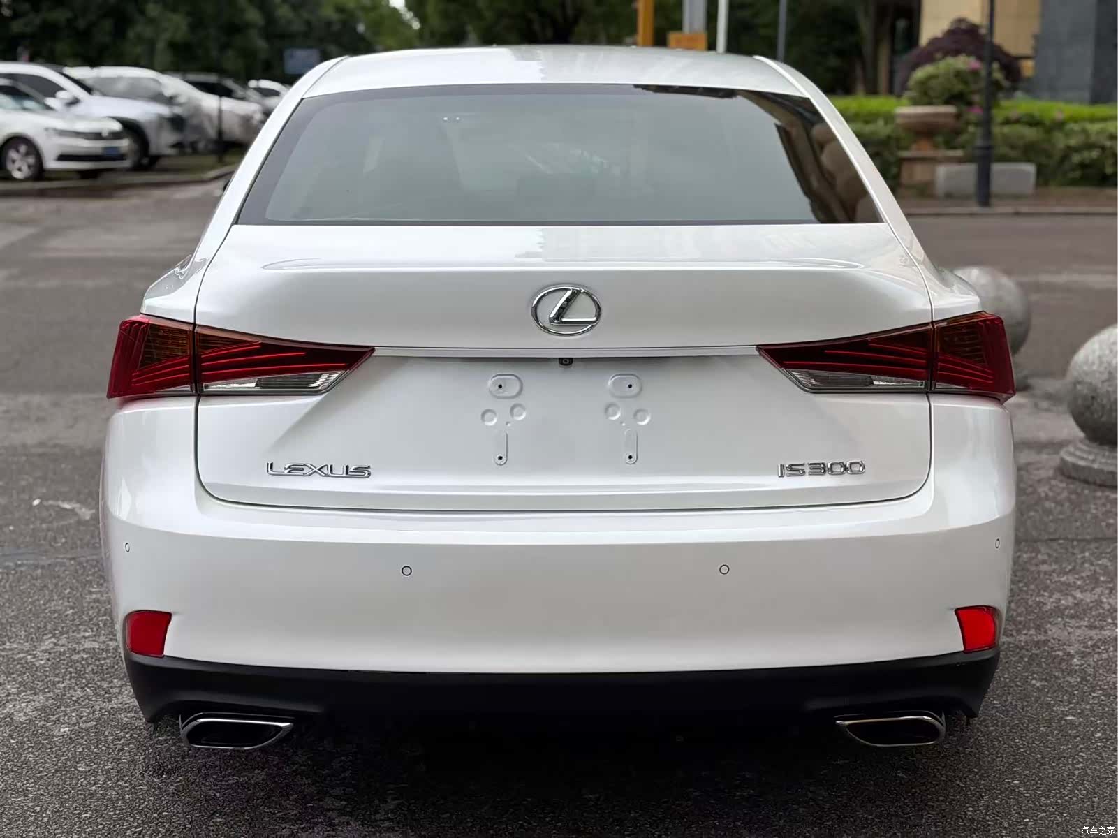 Lexus IS, 2018 все фото