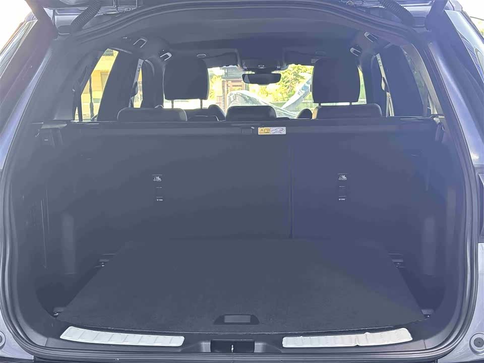 Land Rover Discover sports