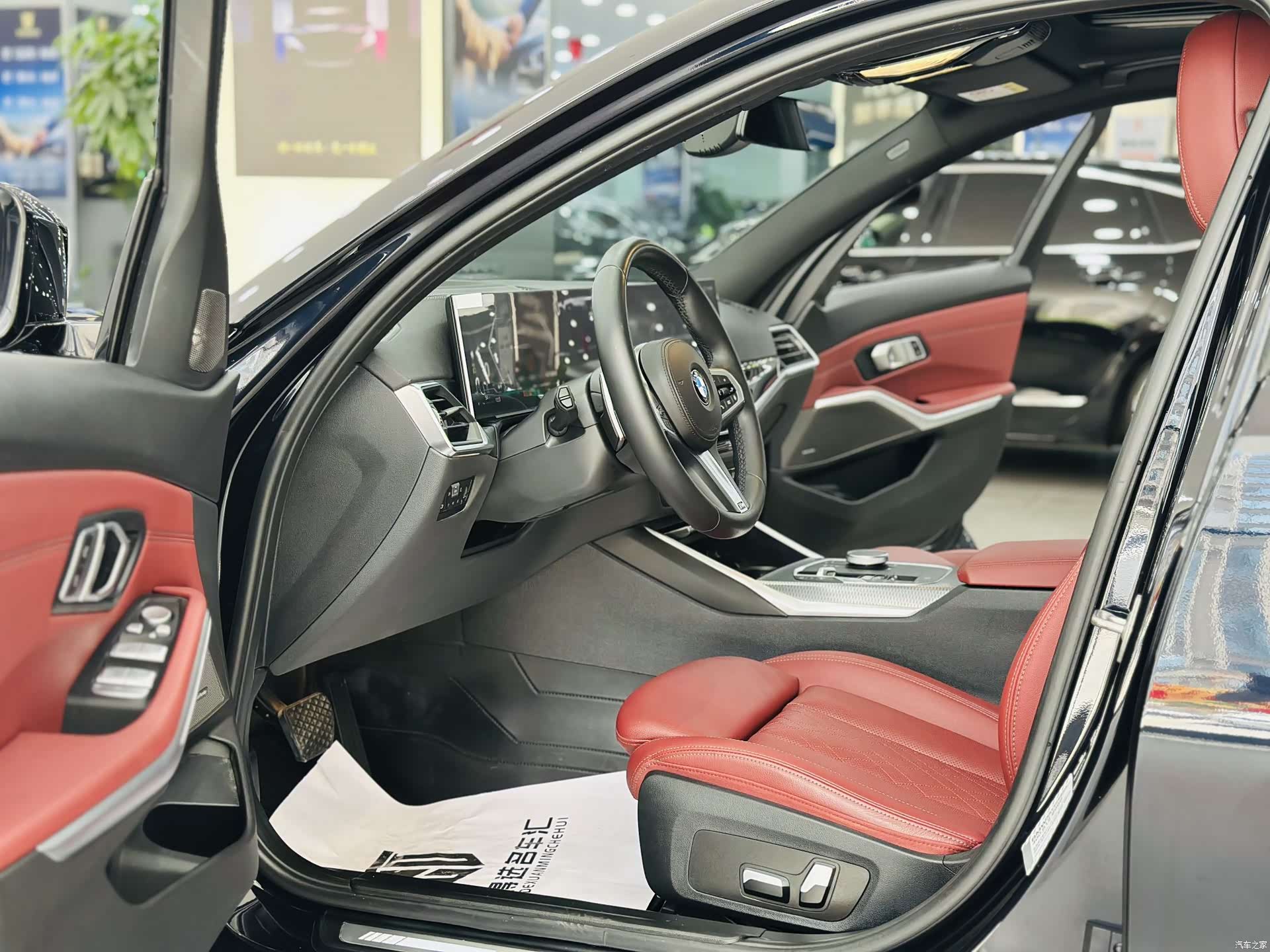 BMW 3 Series, 2023 все фото