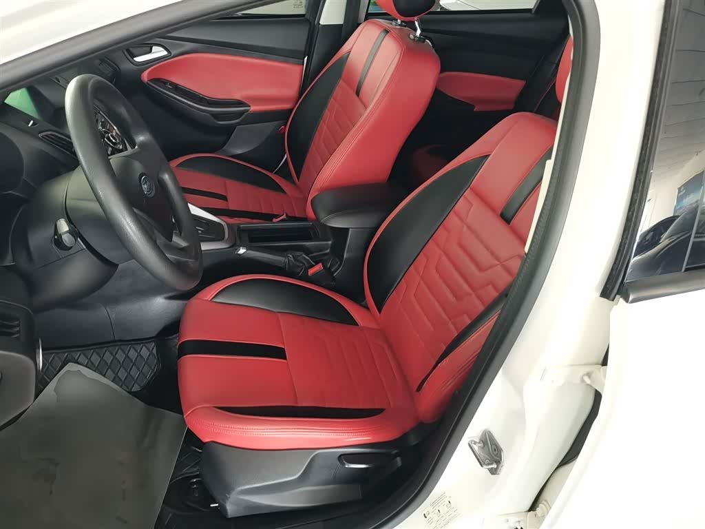 Ford Focus, 2018 15