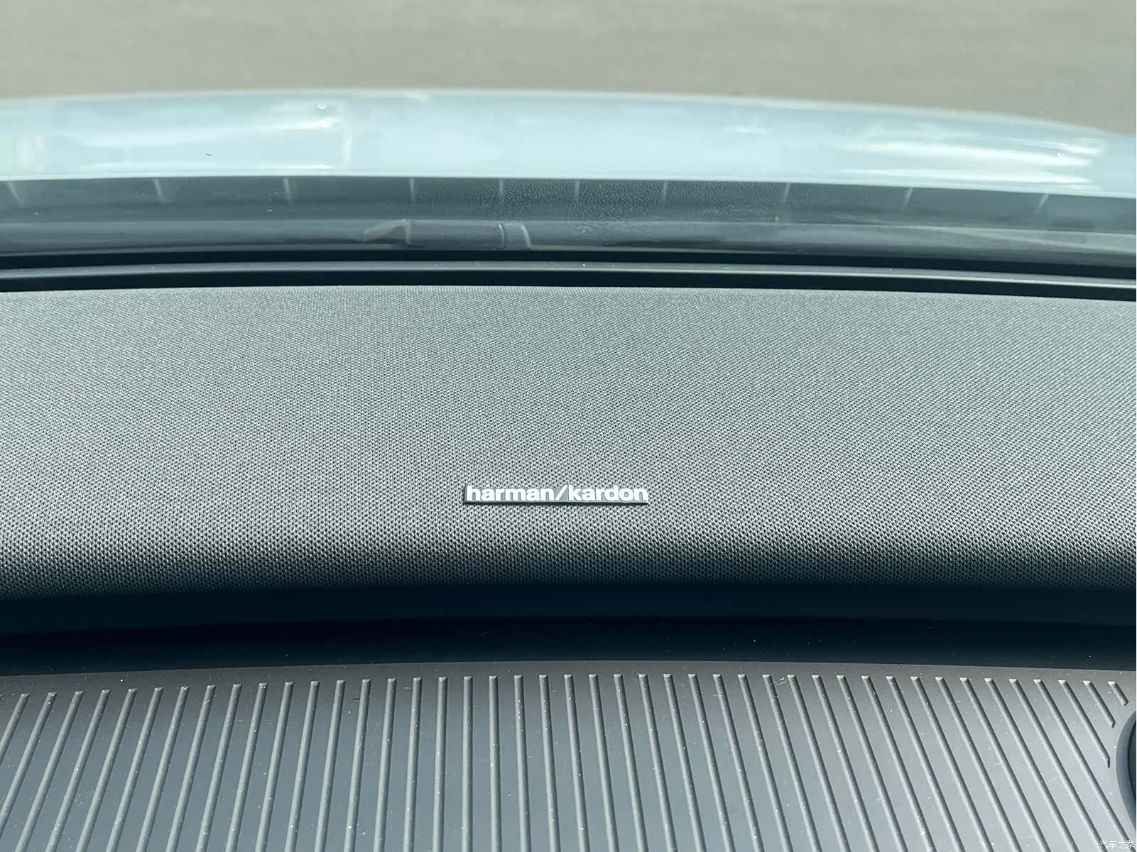 Volvo EX30, 2025 14