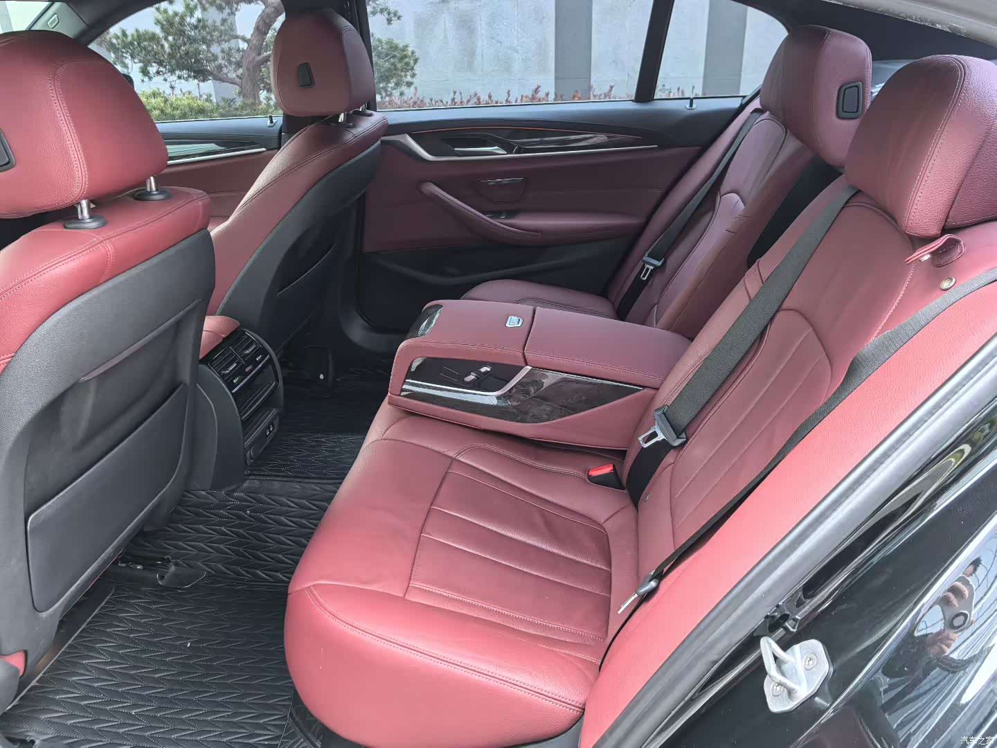 BMW 5 Series, 2019 8