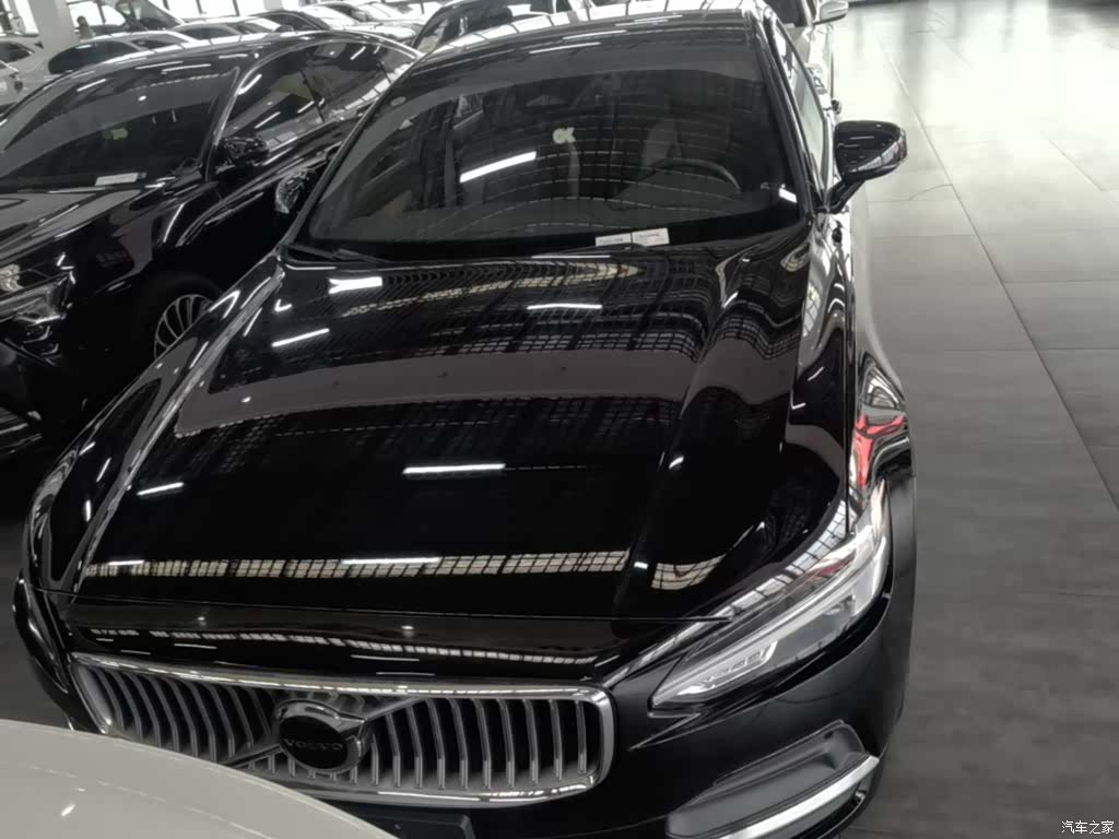 Volvo S90, 2025 3