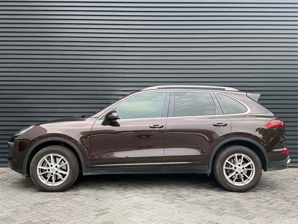 Porsche Cayenne, 2017 все фото