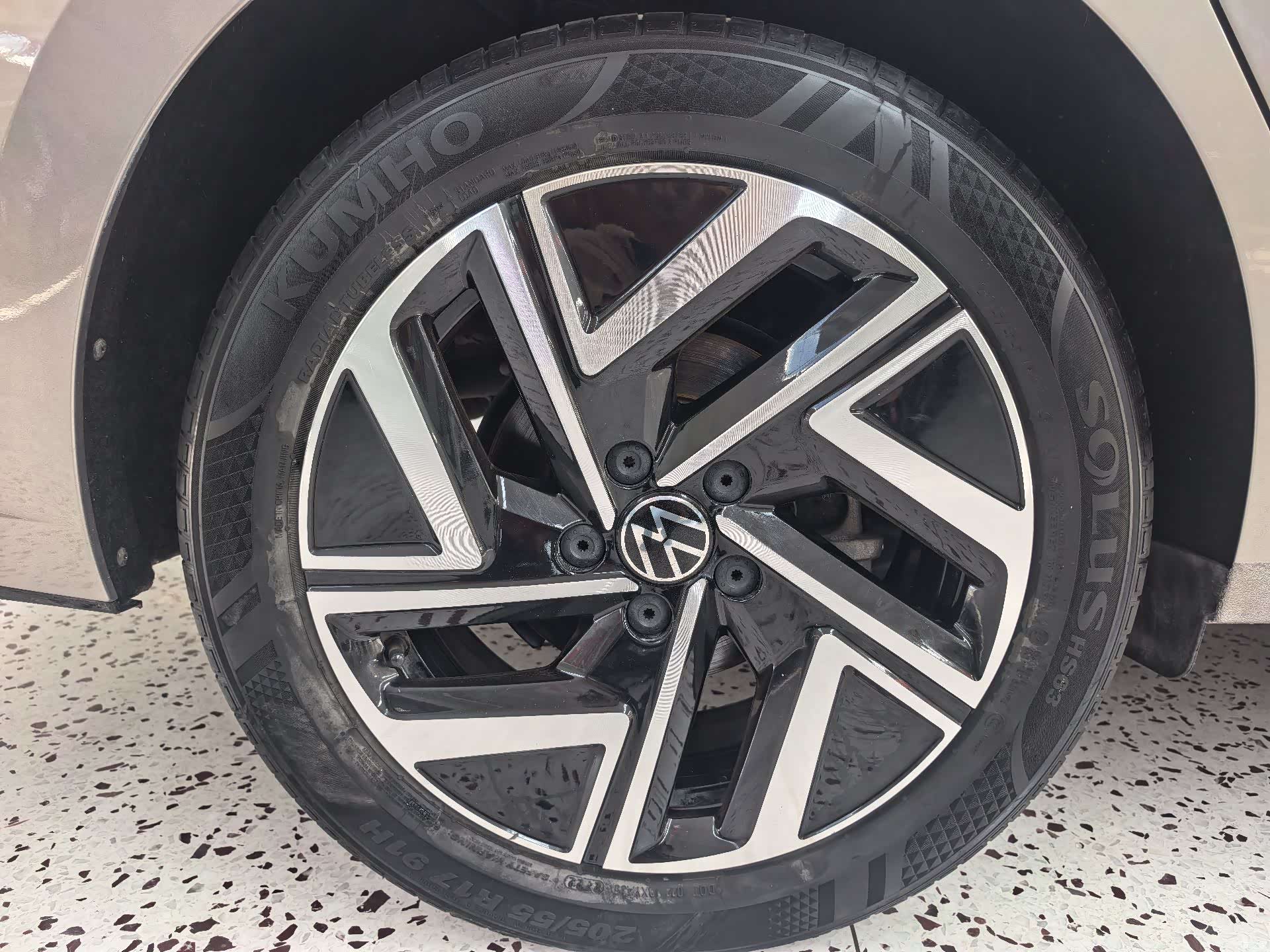 Volkswagen Sagitar, 2023 19