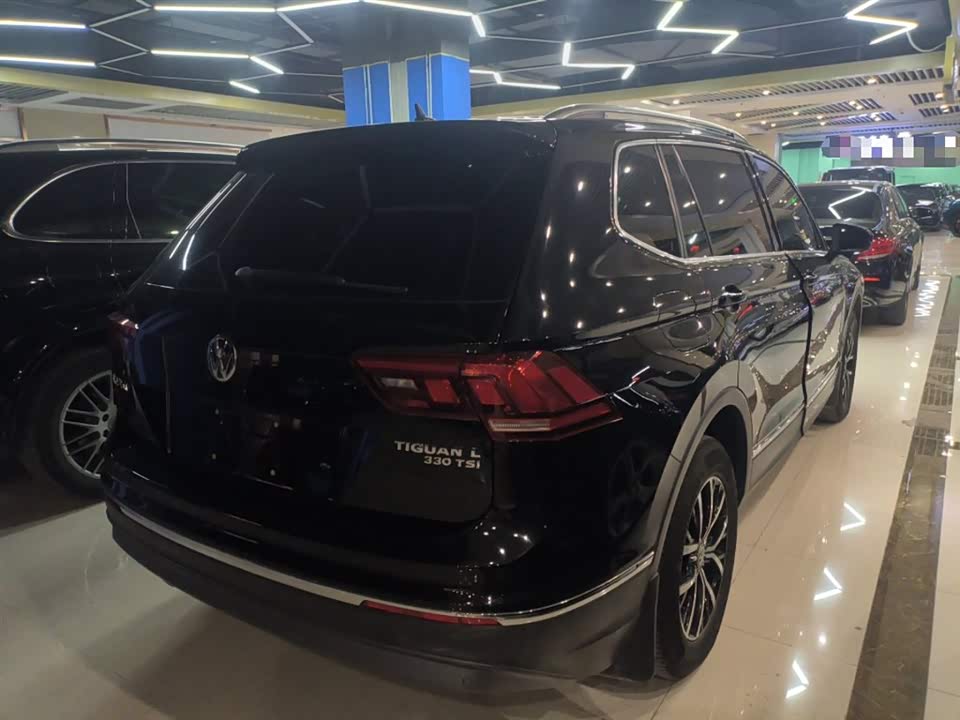 Volkswagen Tiguan L