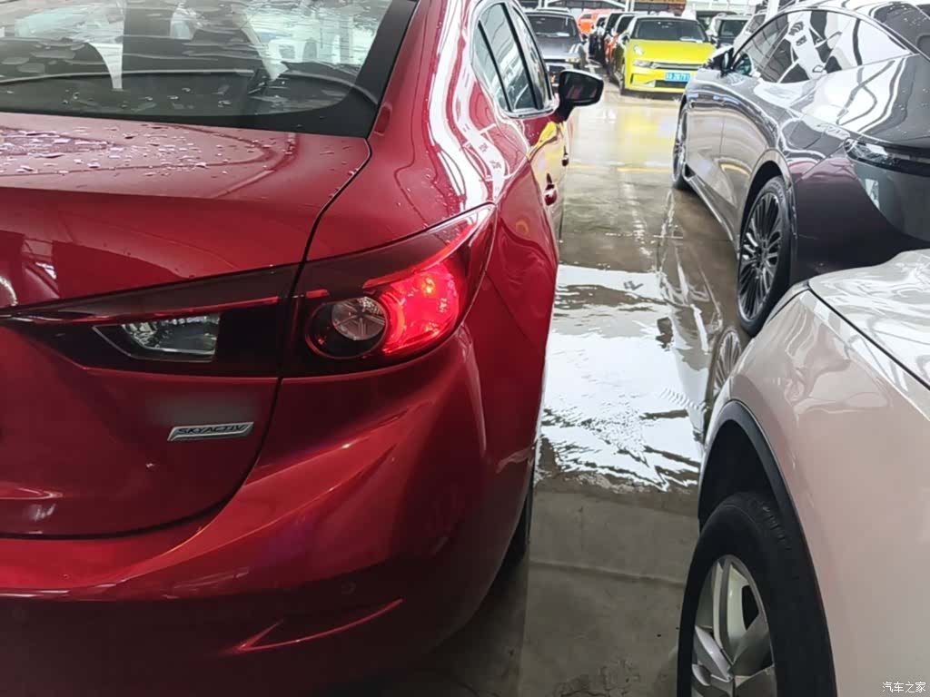 Mazda Mazda3, 2016 8