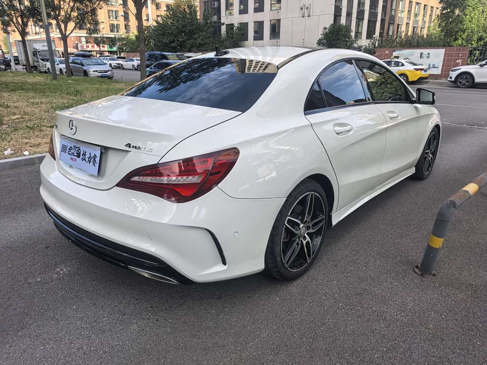 Mercedes-Benz CLA