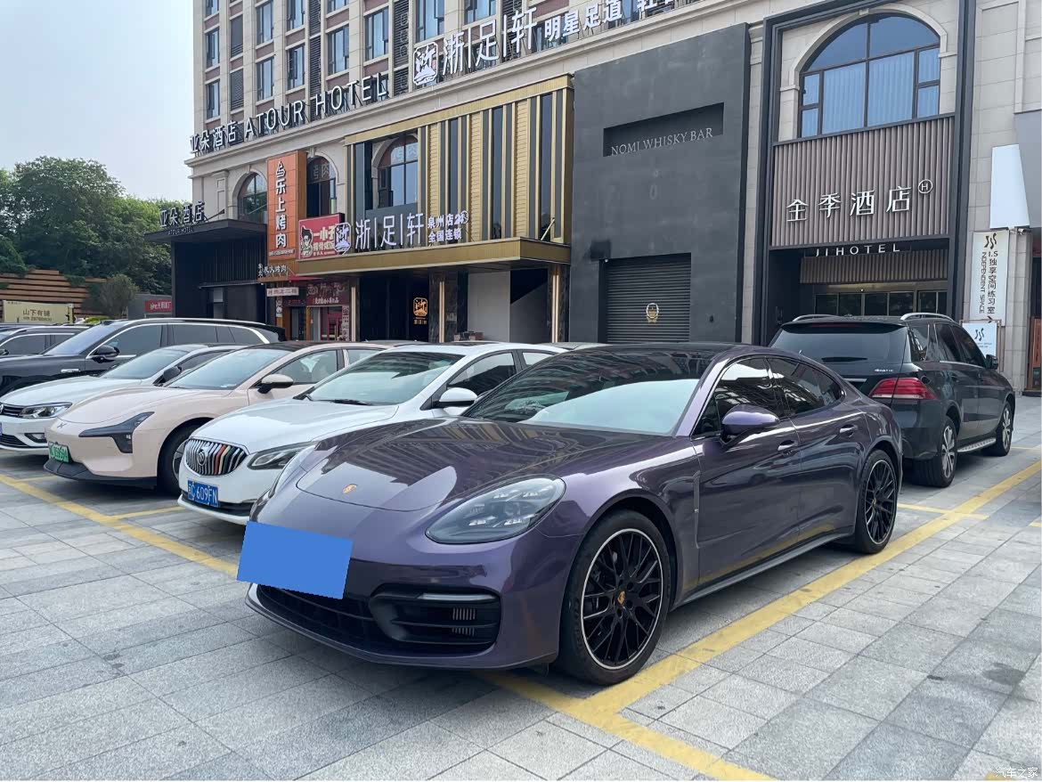 Porsche Panamera, 2023 9