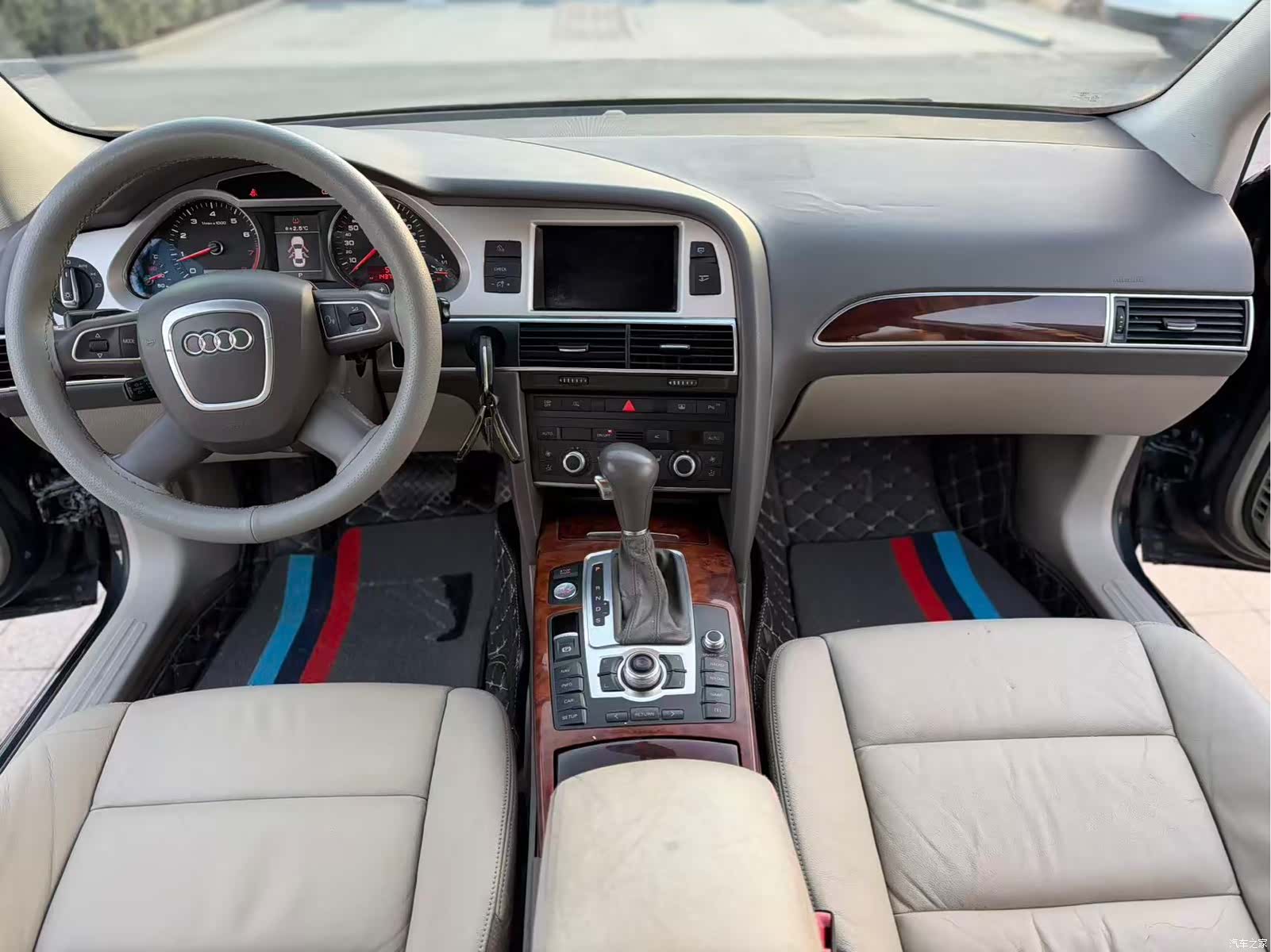 Audi A6L, 2012 все фото