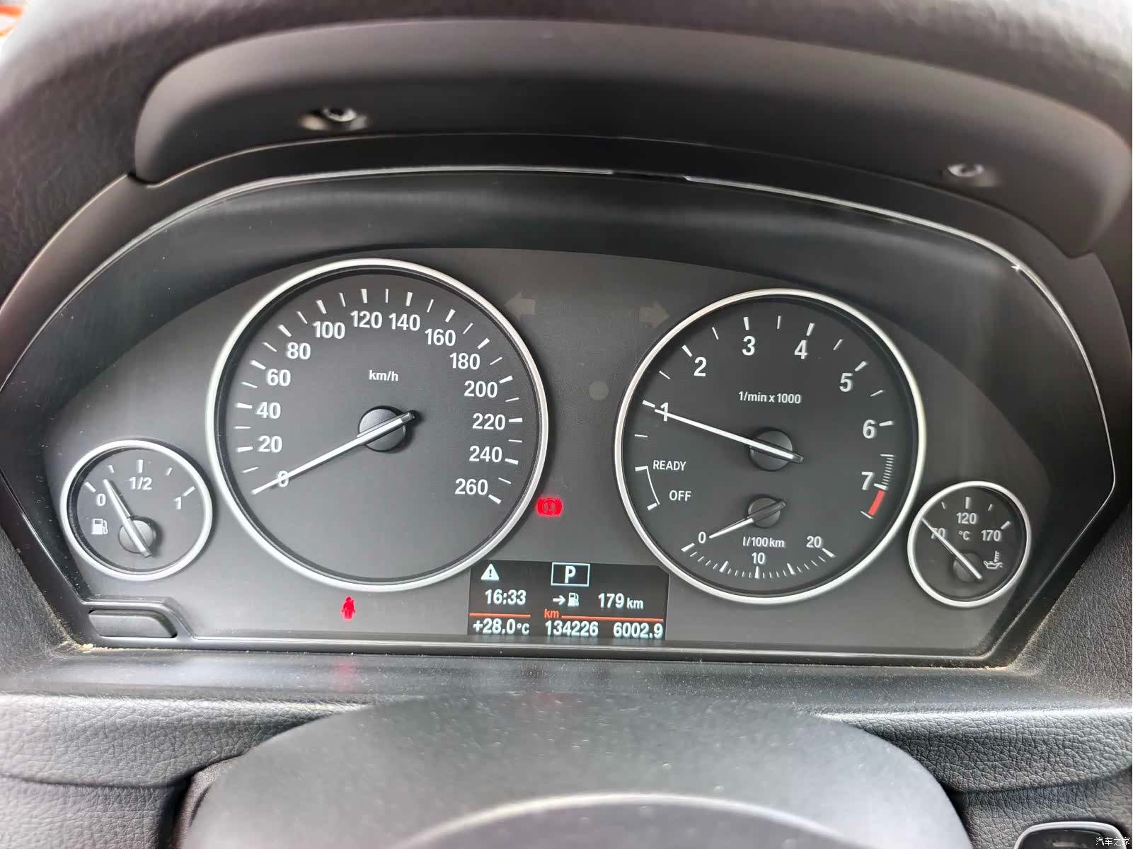 BMW 3 Series, 2017 все фото