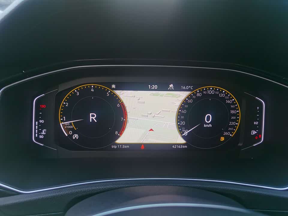 Volkswagen T-ROC exploring Songs