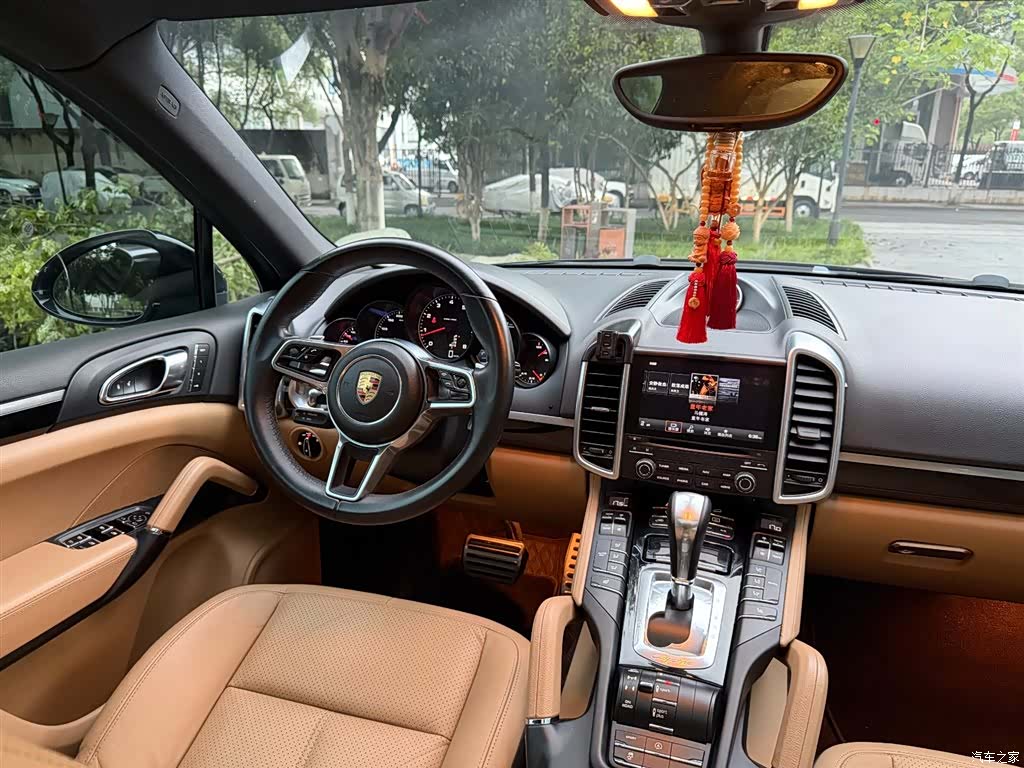 Porsche Cayenne, 2016 8