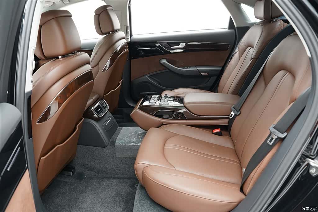 Audi A8L, 2016 22