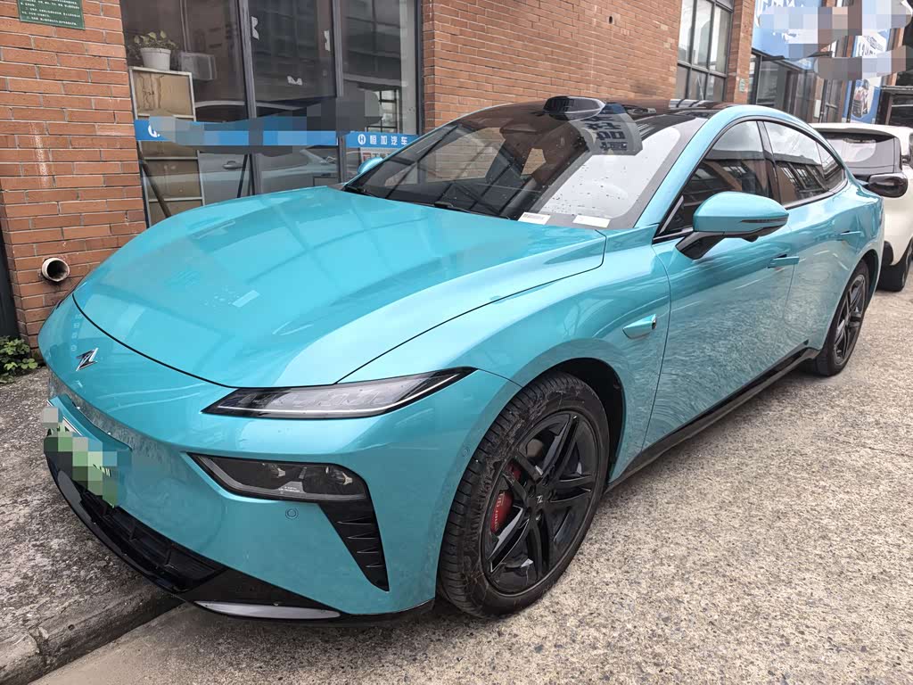 Dongfeng eπ007
