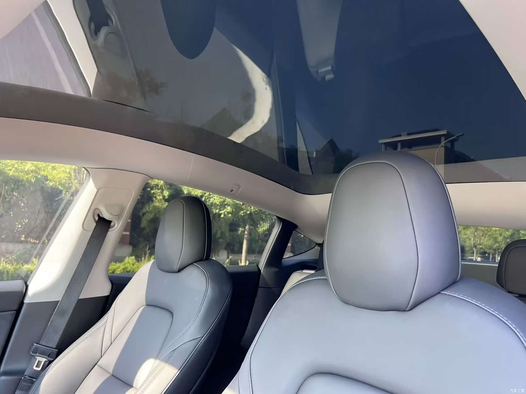 Tesla Model Y, 2021 19