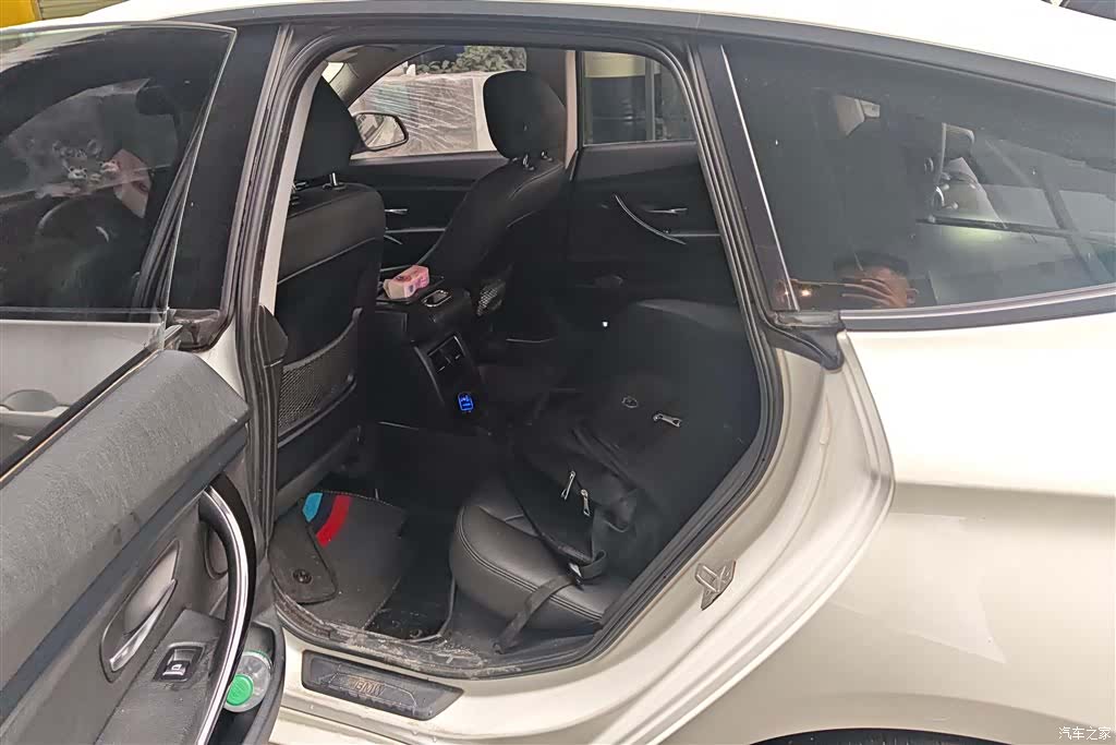 BMW 3 Series, 2017 11