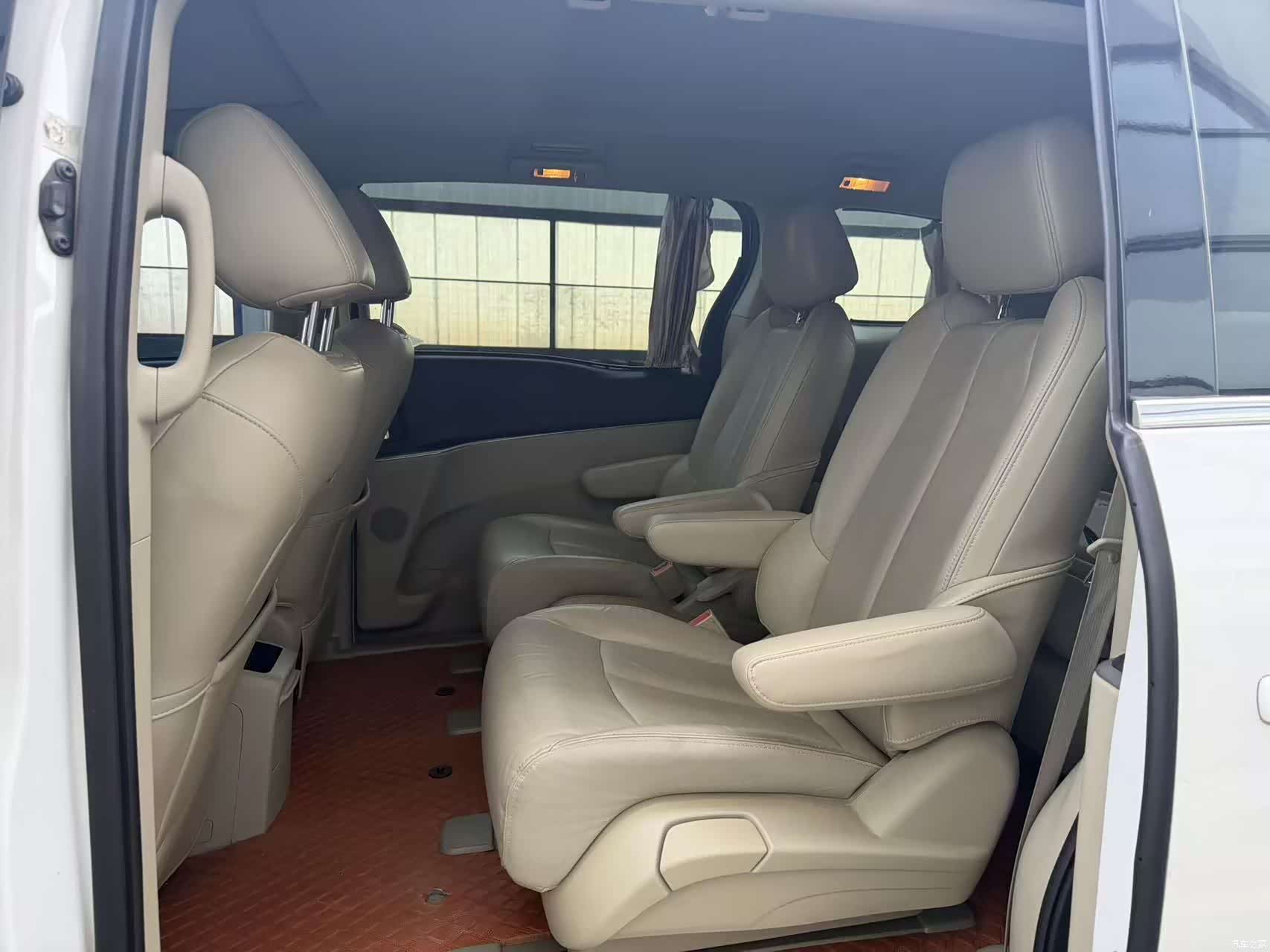 Buick GL8, 2019 8