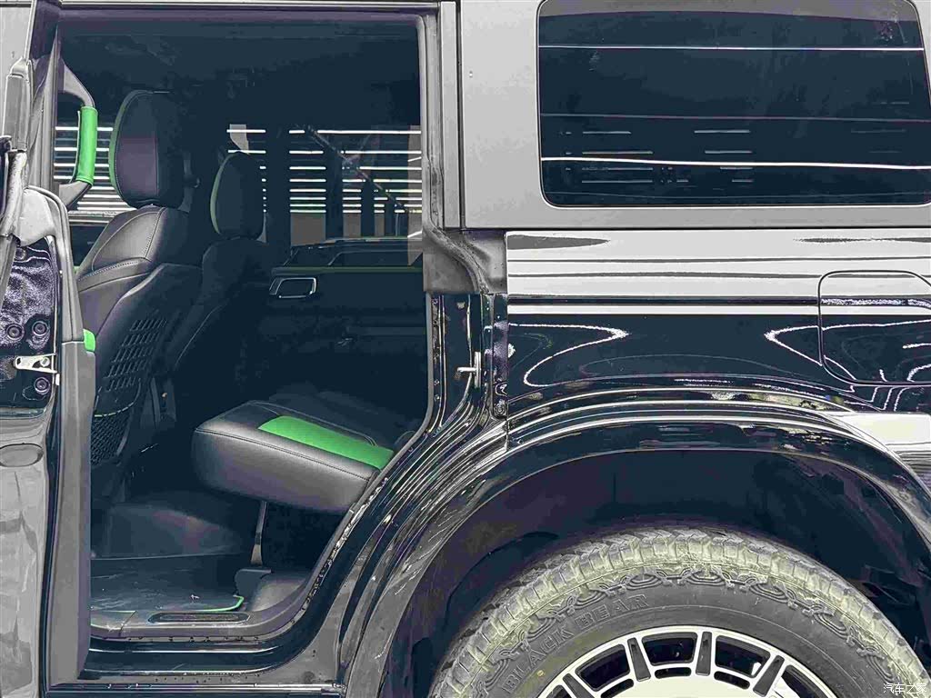 Mansory Bronco, 2025 11