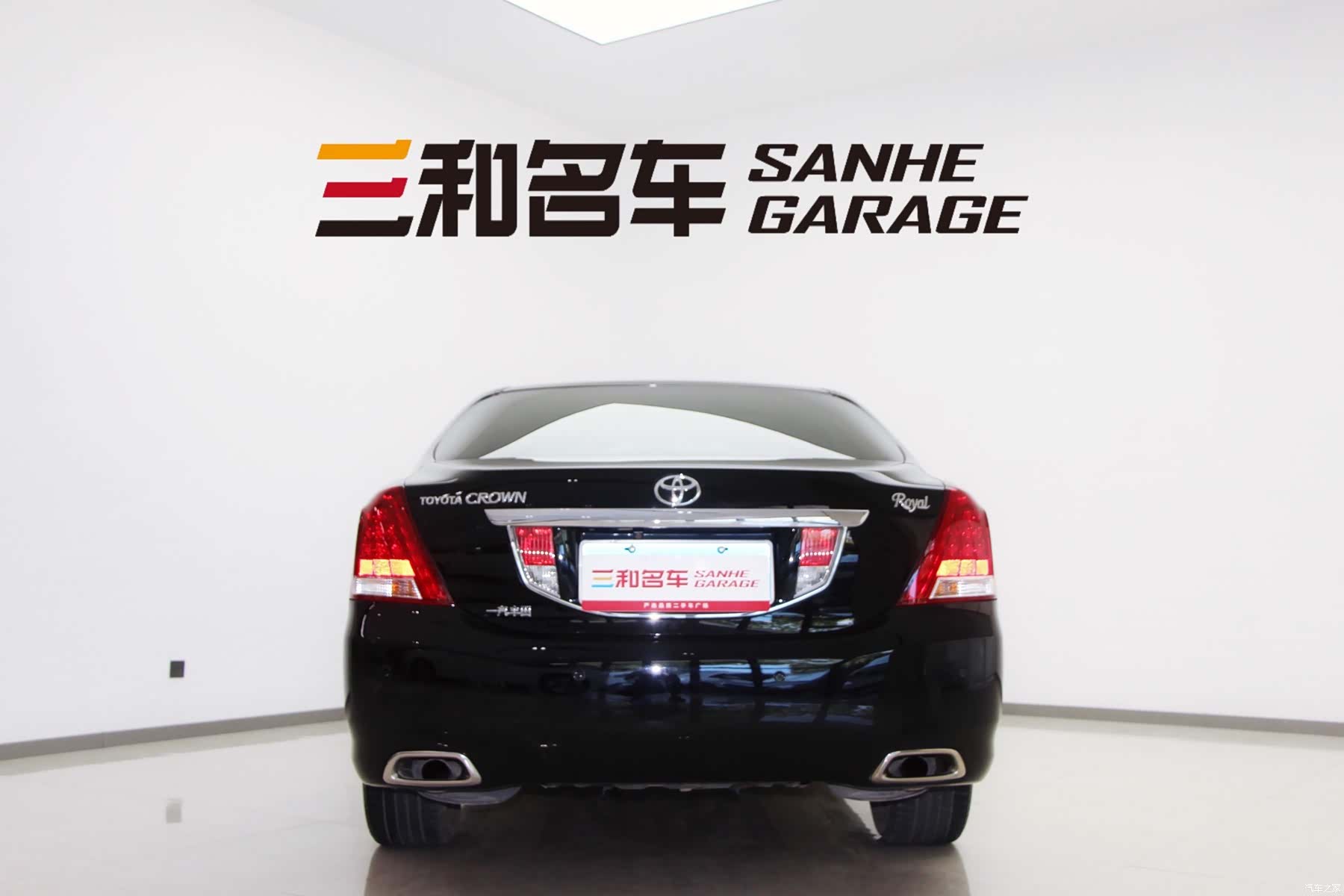 Toyota Crown, 2012 все фото