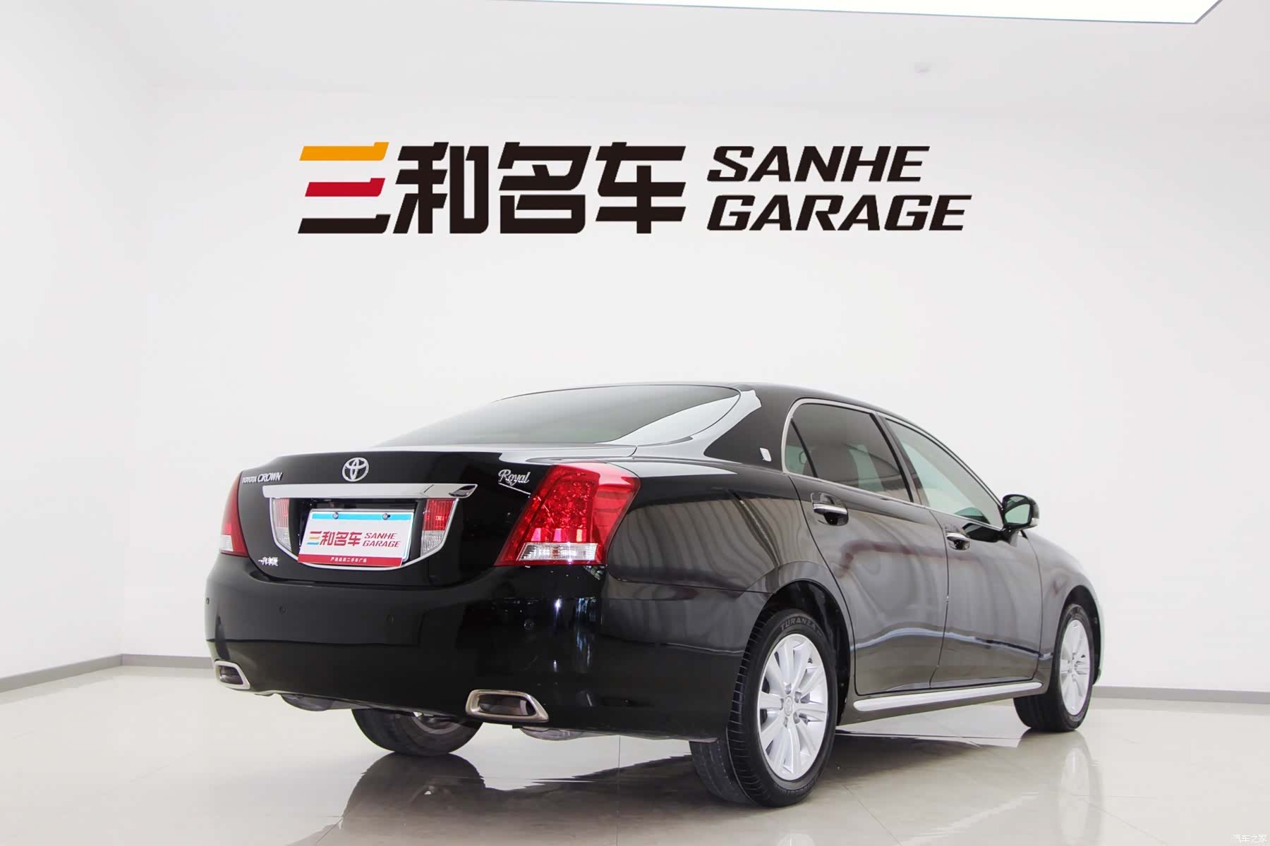 Toyota Crown, 2012 7