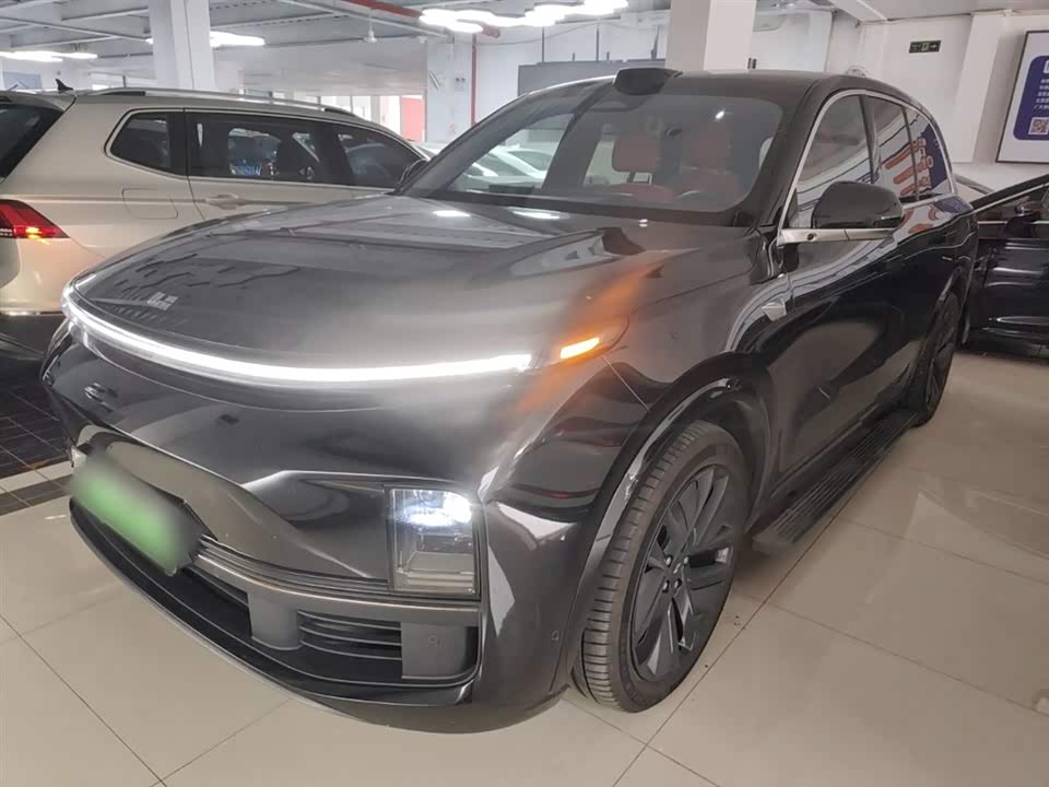 Li Auto Ideal L8