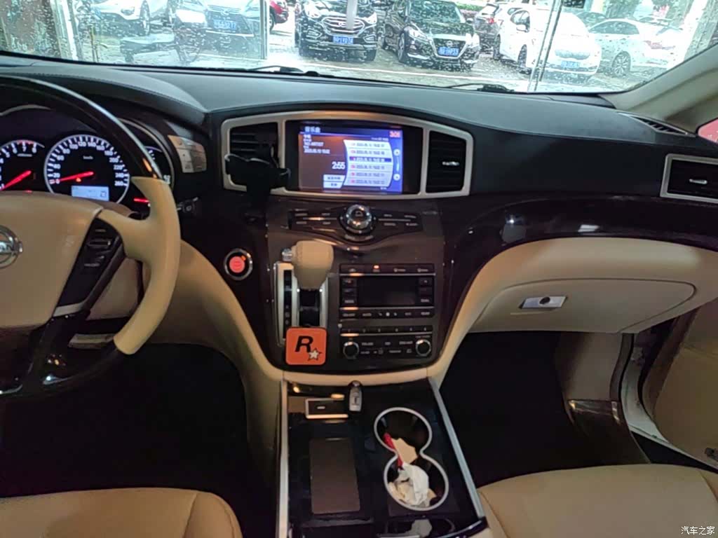 Nissan SL, 2017 13