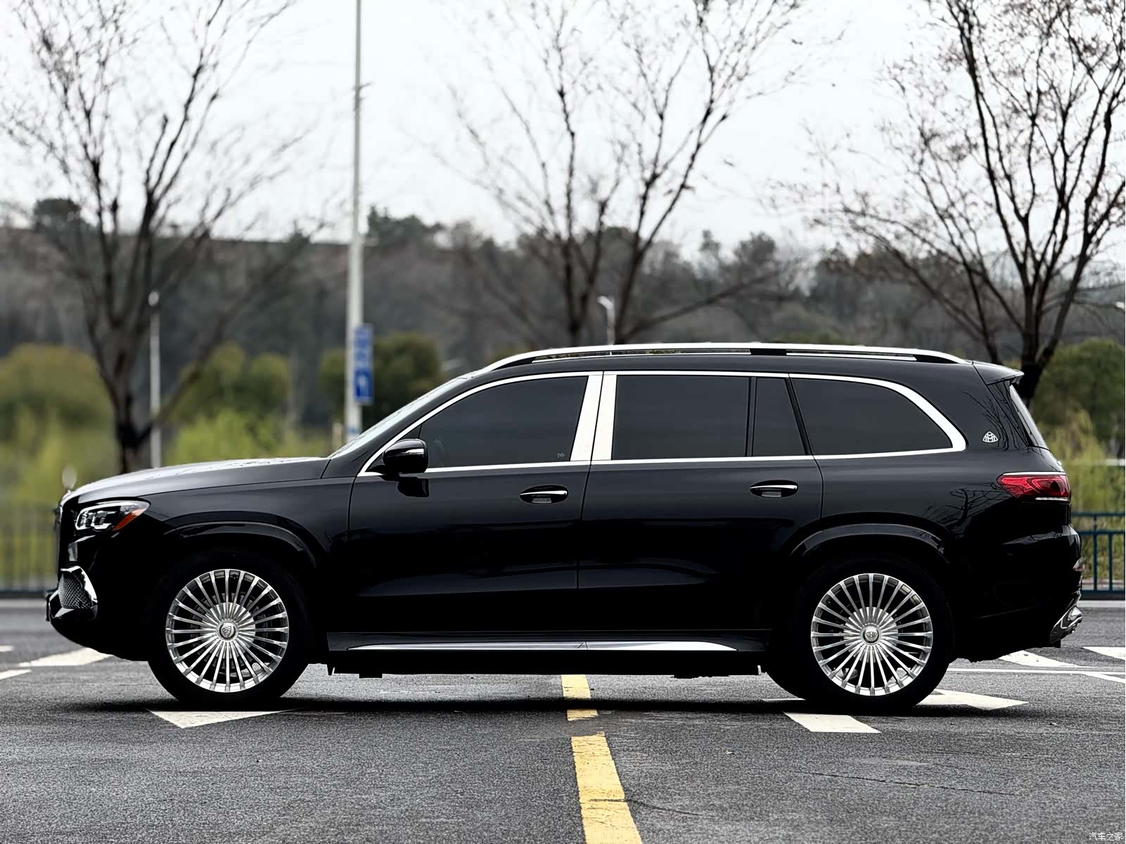 Mercedes-Benz GLS, 2024 3