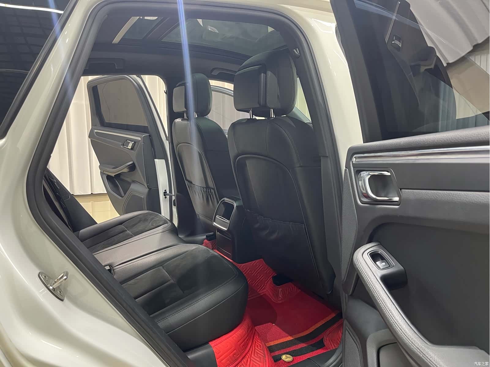 Porsche Macan, 2015 11