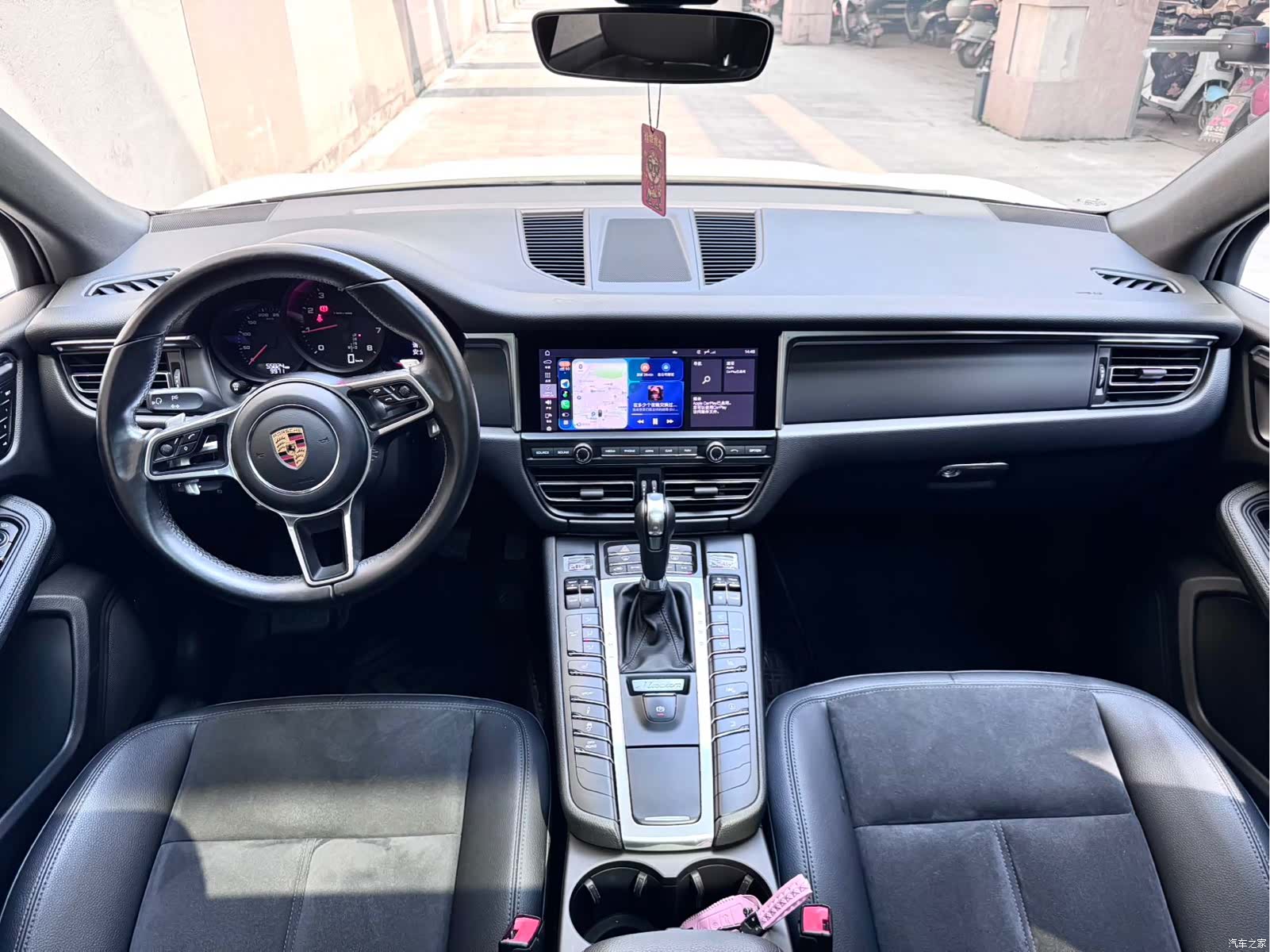 Porsche Macan, 2021 все фото