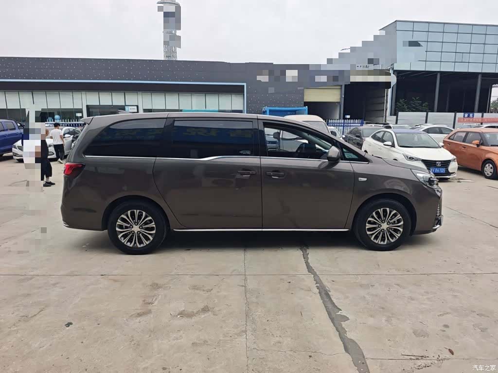 Buick GL8, 2024 12