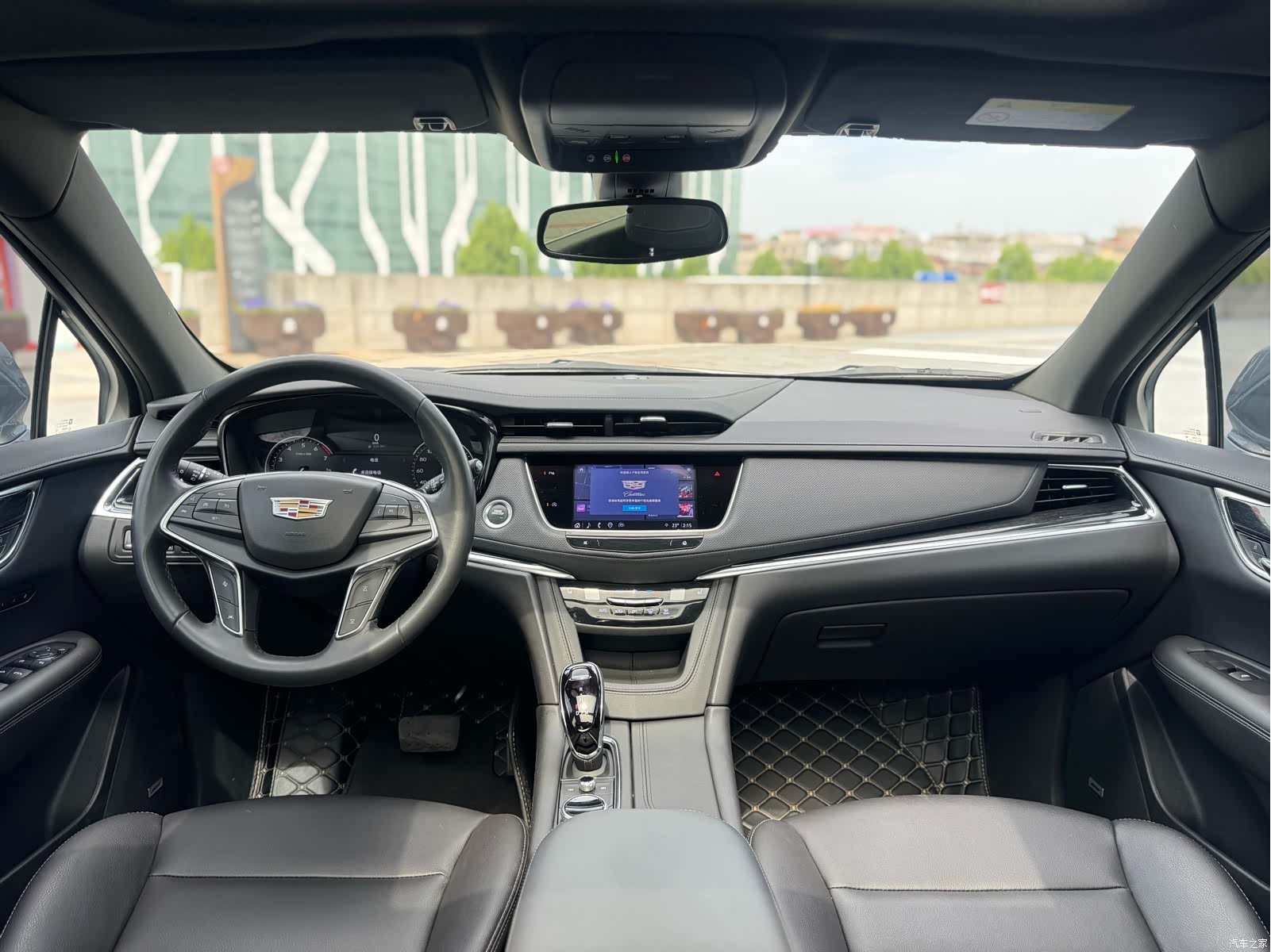 Cadillac XT5, 2022 все фото