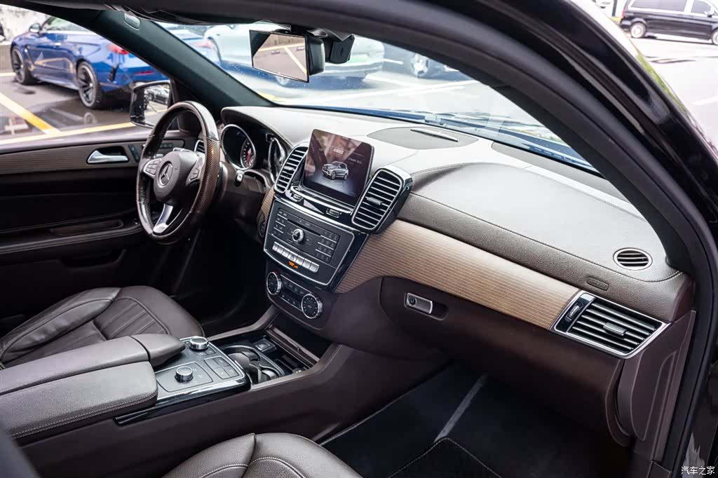 Mercedes-Benz GLE, 2018 7