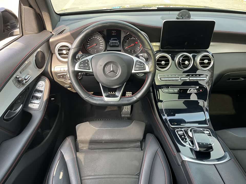 Mercedes-Benz GLC AMG