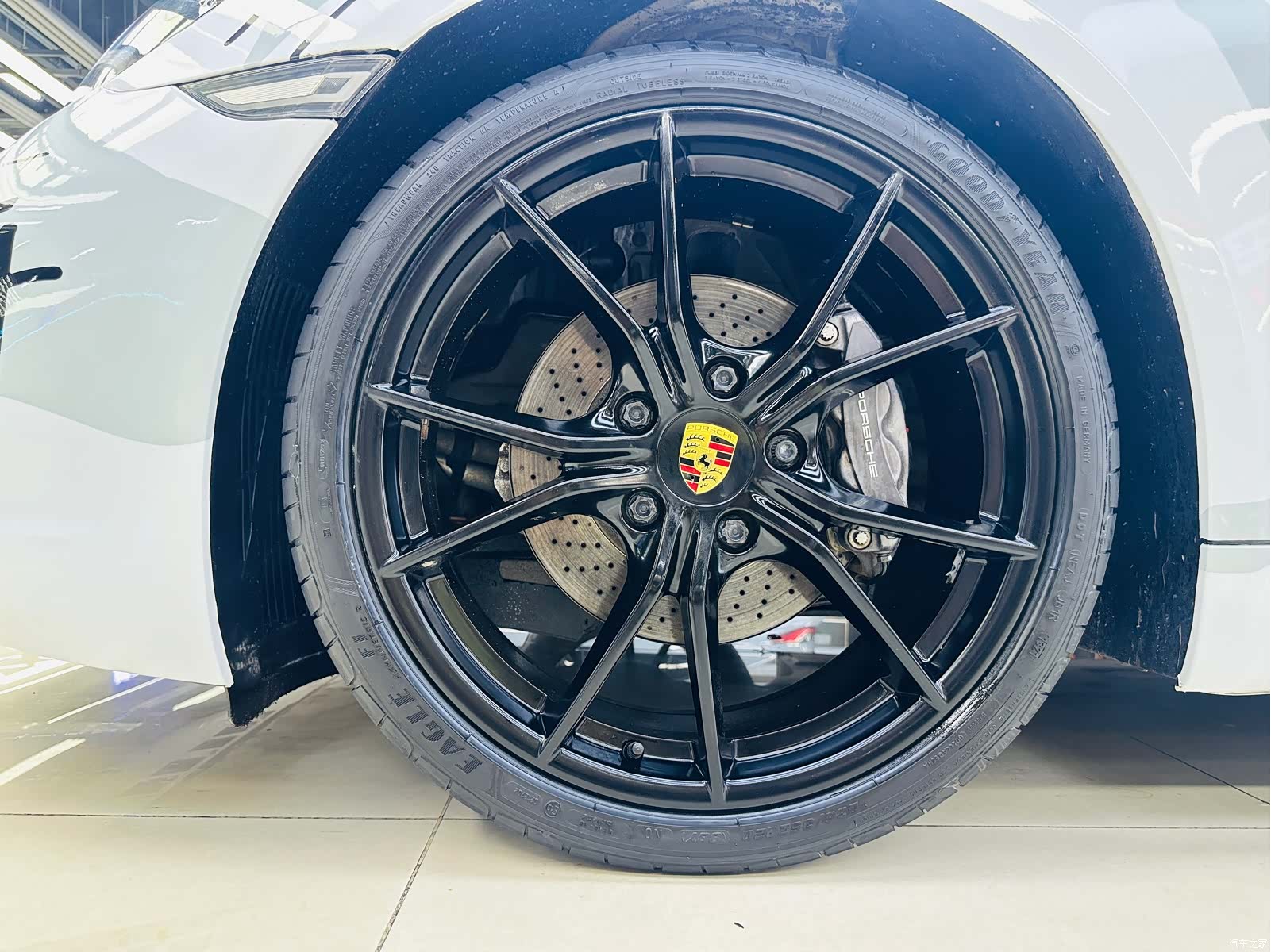 Porsche Cayman, 2019 17