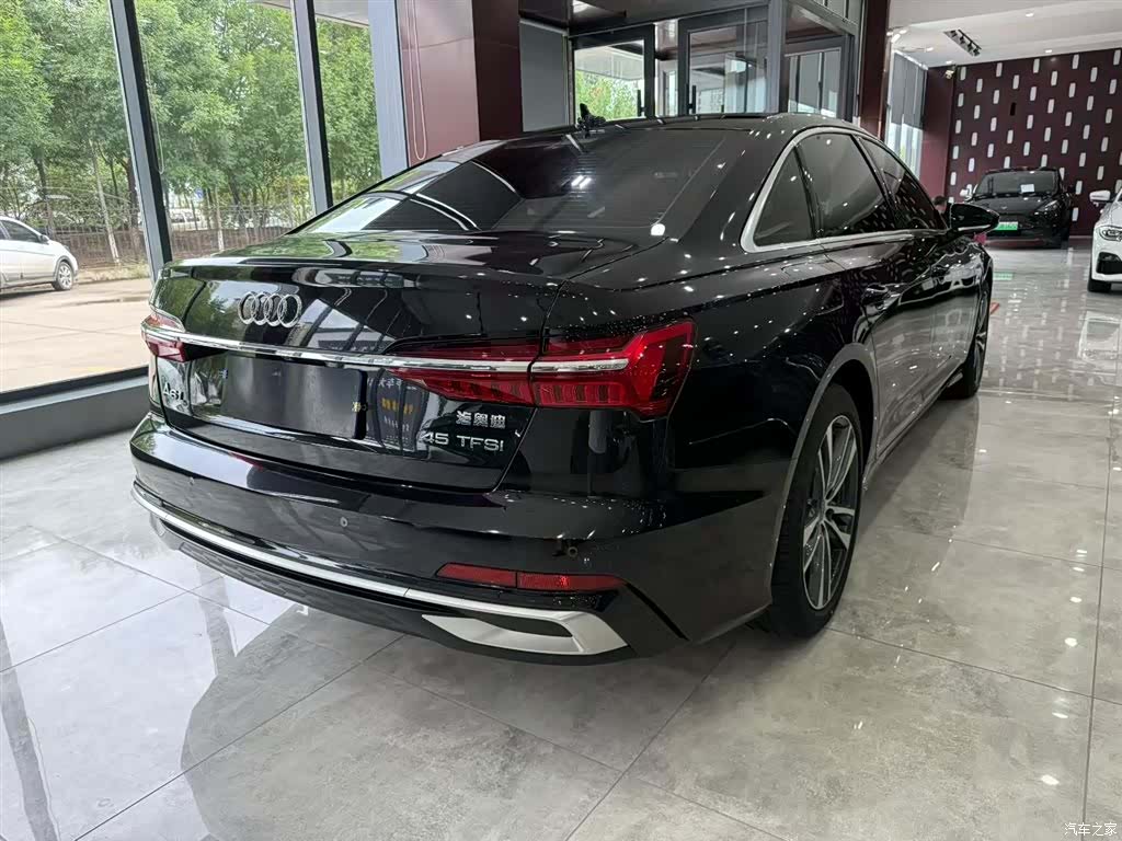 Audi A6L, 2021 все фото