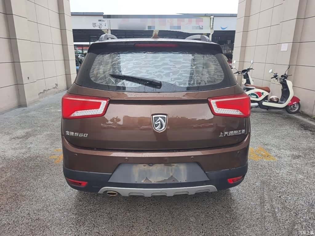 Wuling 560, 2016 6