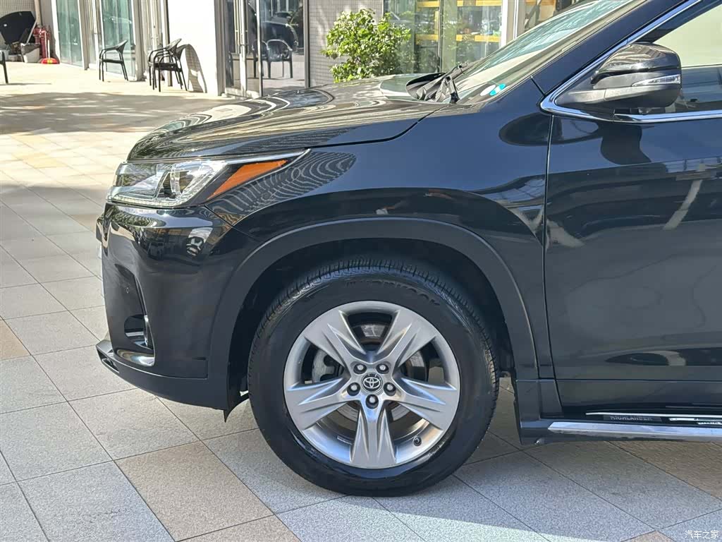 Toyota Highlander, 2020 все фото