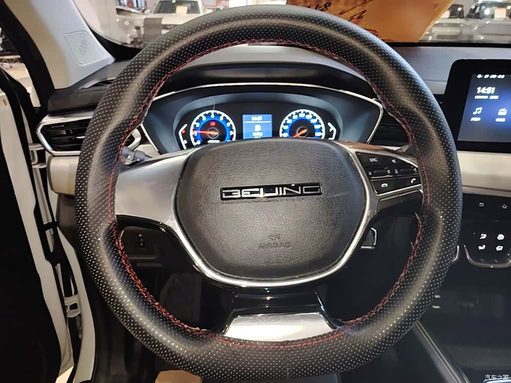 BAIC X3, 2021 11