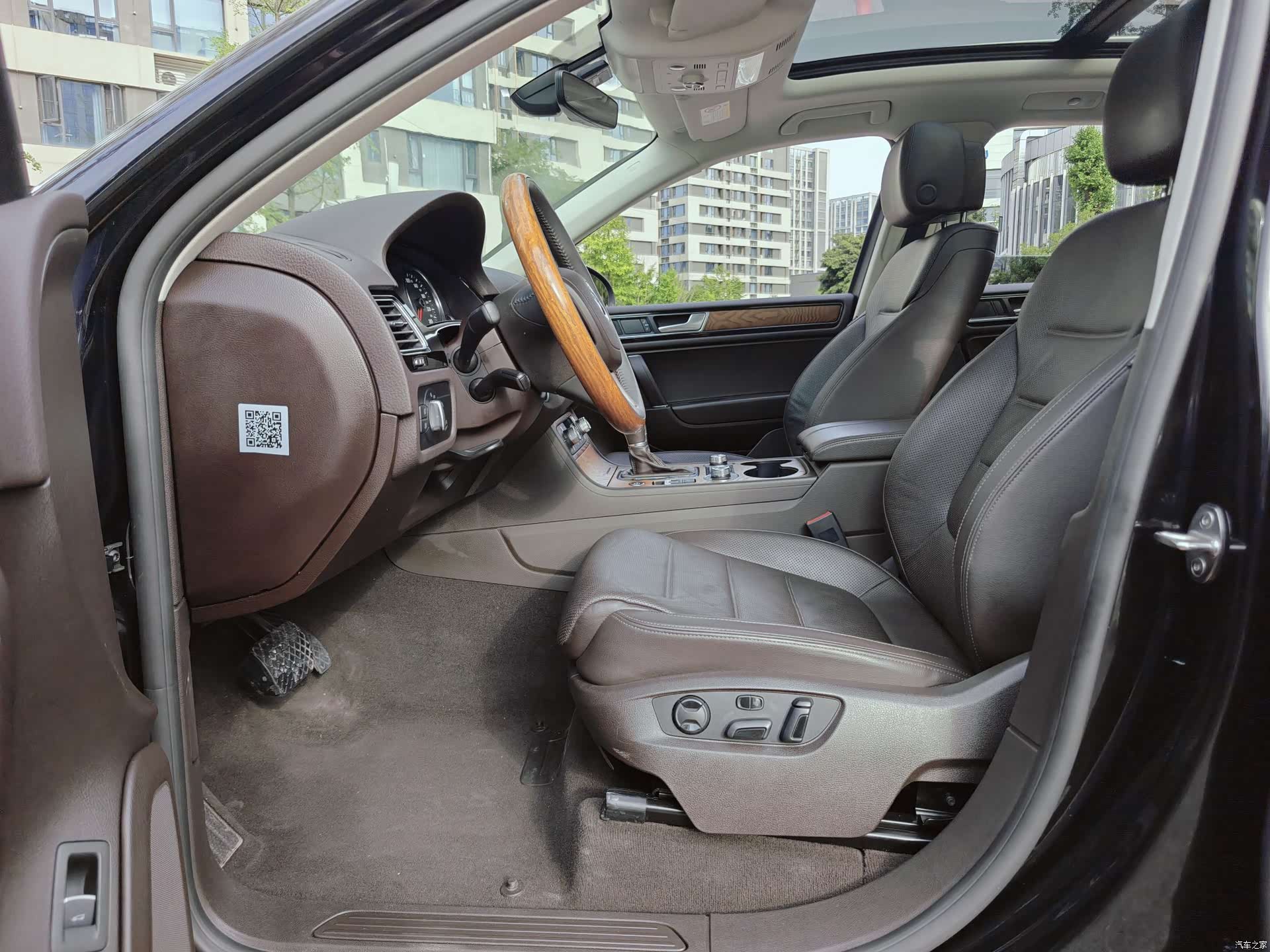 Volkswagen Touareg, 2019 все фото